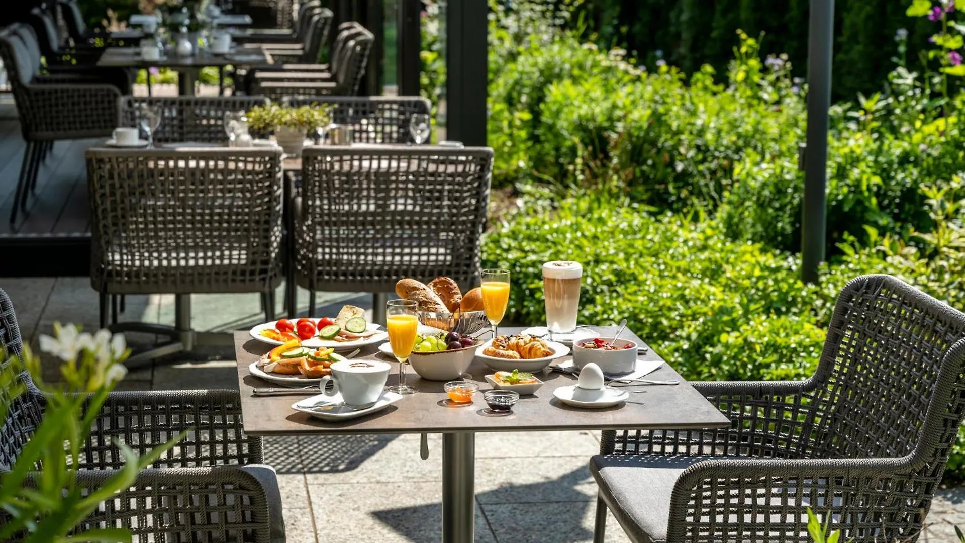 Best Western Plus Hotel Erb Vaterstetten 4*,  Duitsland